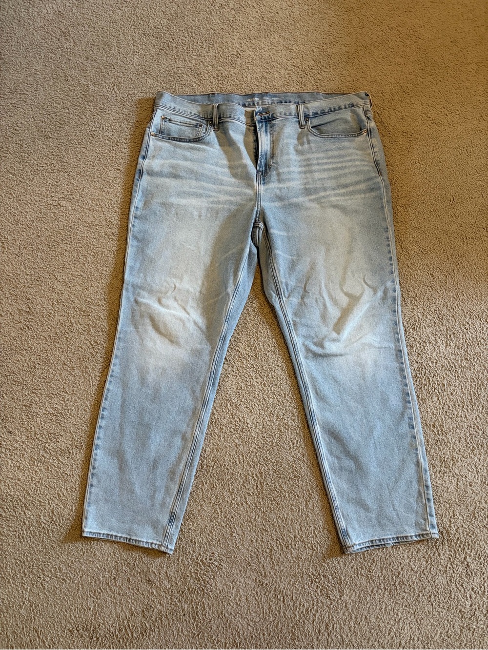Old Navy Men’s Athletic Taper Jean - 42x32 - EUC